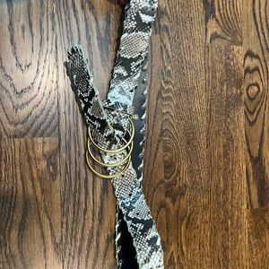 CAbi style 4221 Serpent belt